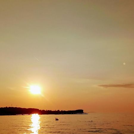 Nikos Seaside Apartments Litheres 外观 照片