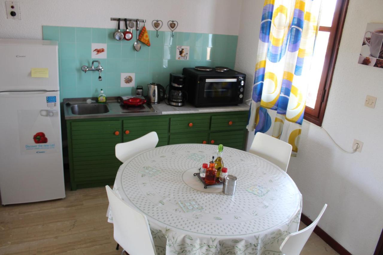 Nikos Seaside Apartments Litheres 外观 照片