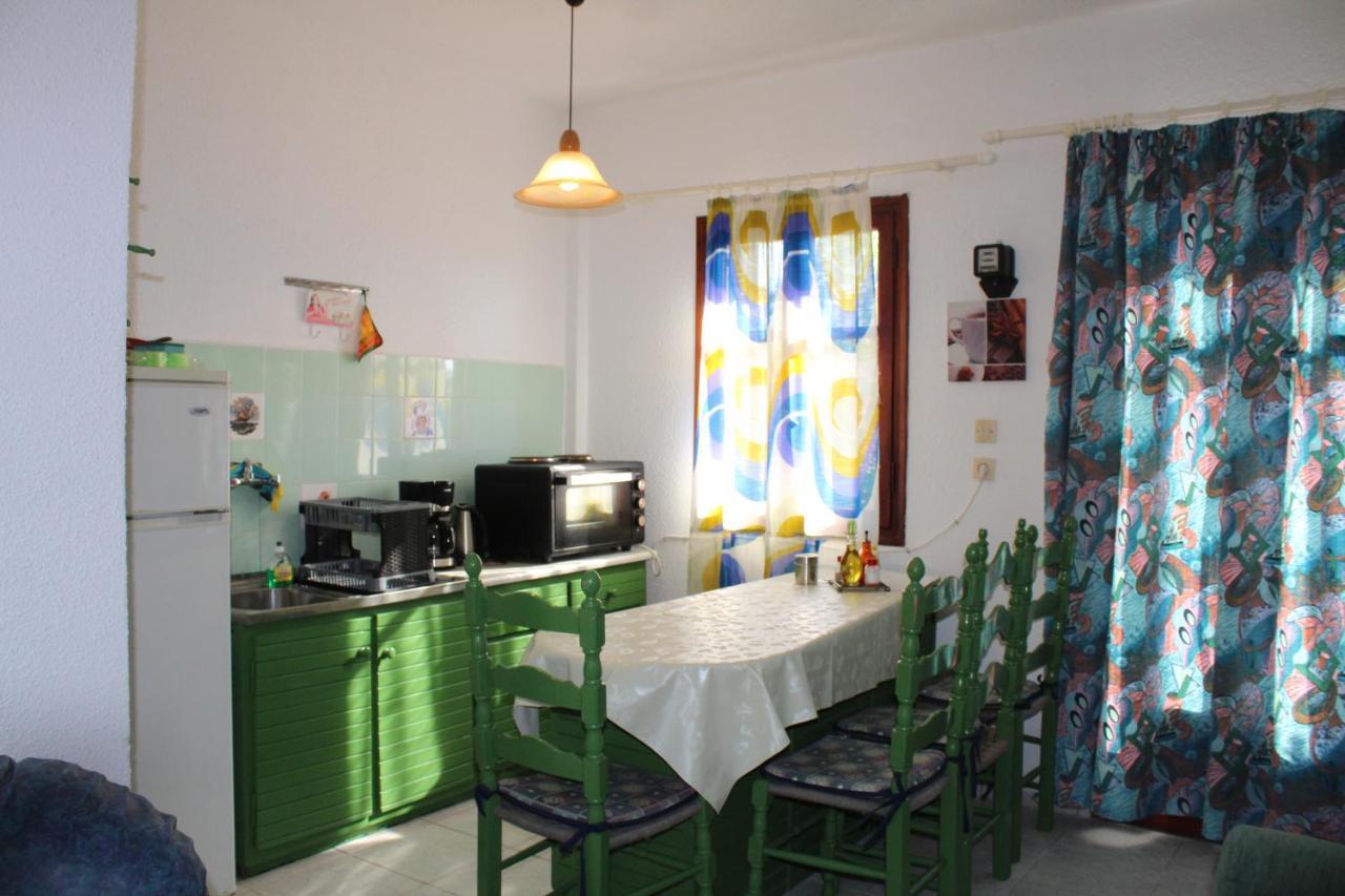 Nikos Seaside Apartments Litheres 外观 照片